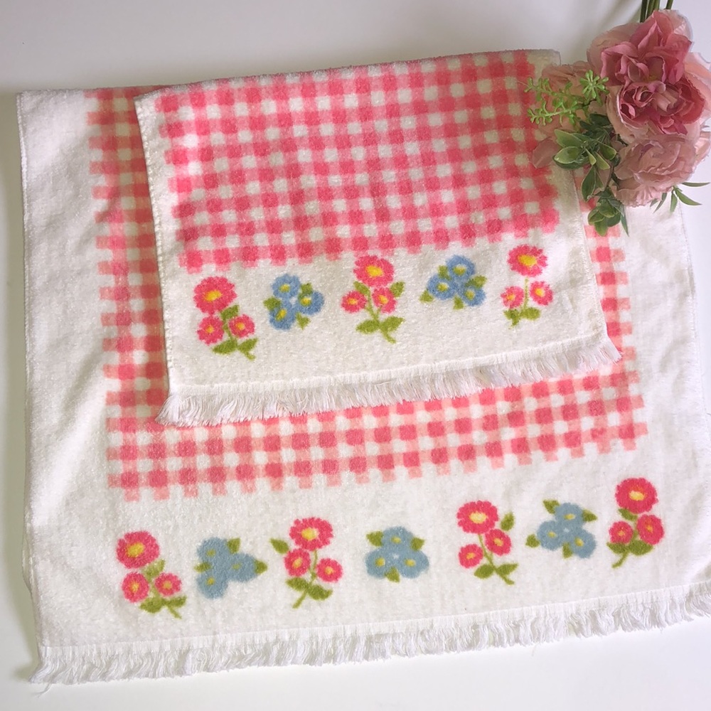 Springmaid Vintage Guest Towel Set Pink Gingham and flowers terrycloth 60s